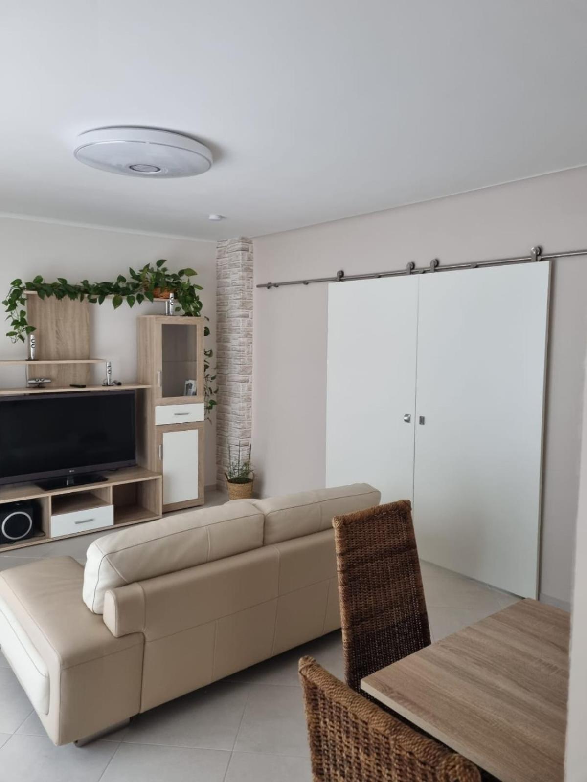מרציג Ferienhaus An Der Saar מראה חיצוני תמונה